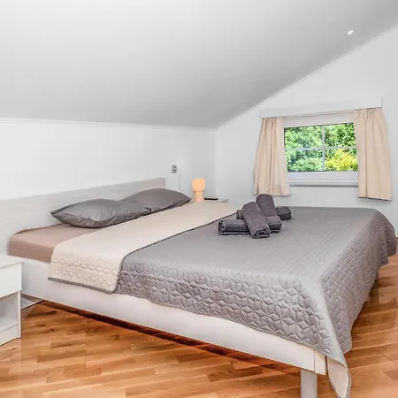 Cozy In With Wifi Holiday home Dramalj