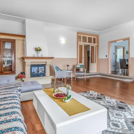 Holiday home Cozy In With Wifi